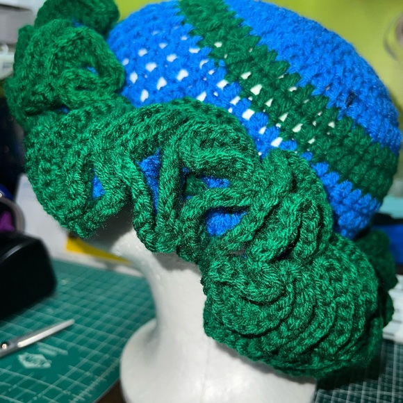 Crochet Ruffle Hat - Picture 5 of 7